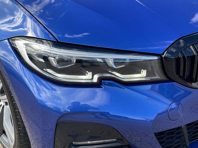 BMW 3 Series Photo 19