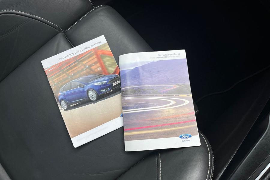 Ford FOCUS Photo autoimg-b48c51211f9b32acceb69a9661735cd5e58e1328.jpg