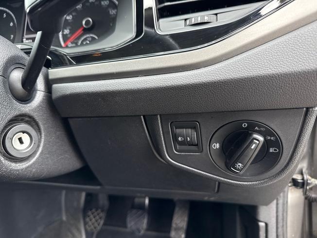 VOLKSWAGEN Polo Photo 26