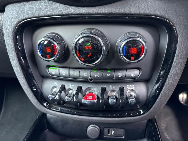 MINI Clubman Photo 34