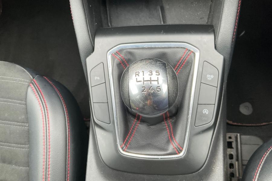Ford KUGA Photo autoimg-b494a189632795d13f1e45be1f5591bcabf73d48.jpg