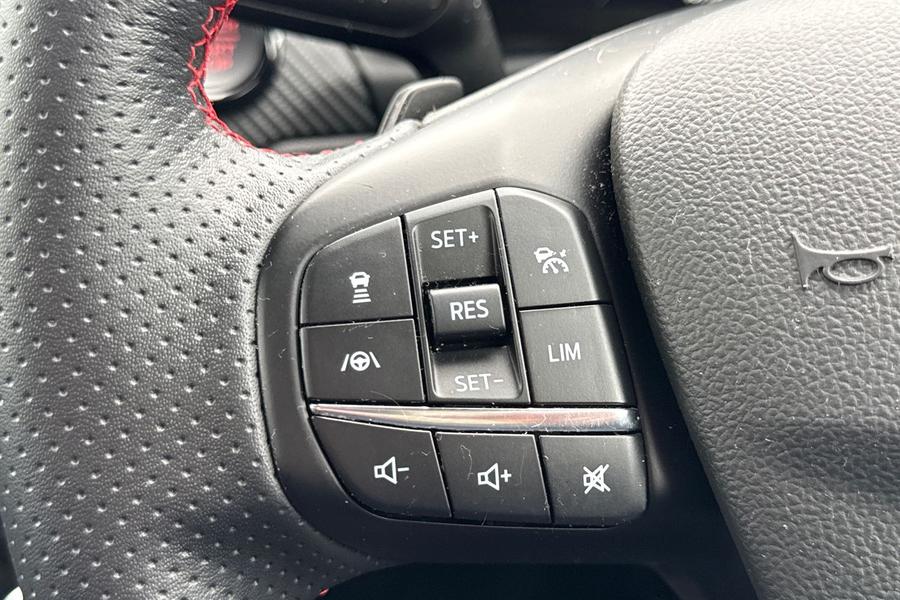 Ford PUMA Photo autoimg-b498f4cb157f6e401f0231d38985b19c59baa849.jpg