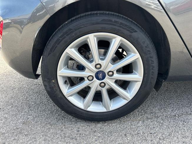 FORD Fiesta Photo 28