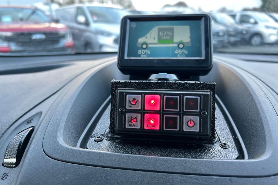 Used Ford TRANSIT CONNECT 9