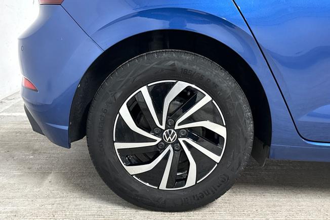 VOLKSWAGEN Polo Photo 5