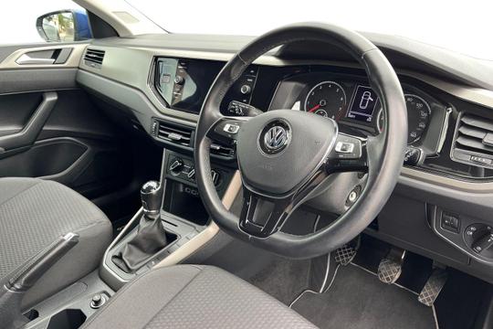 Volkswagen Polo Photo autoimg-b4a429f228ccf10416d5e0876746c31d47526618.jpg