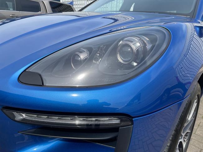 PORSCHE Macan Photo 21