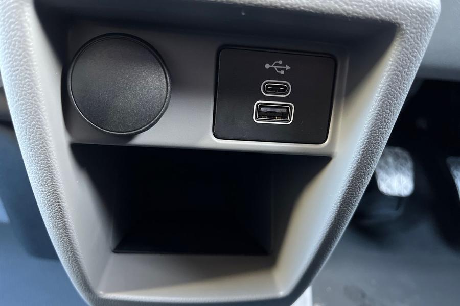 Ford TRANSIT CUSTOM Photo autoimg-b4a845a5acc9663691326032c5be55ecfca544c5.jpg
