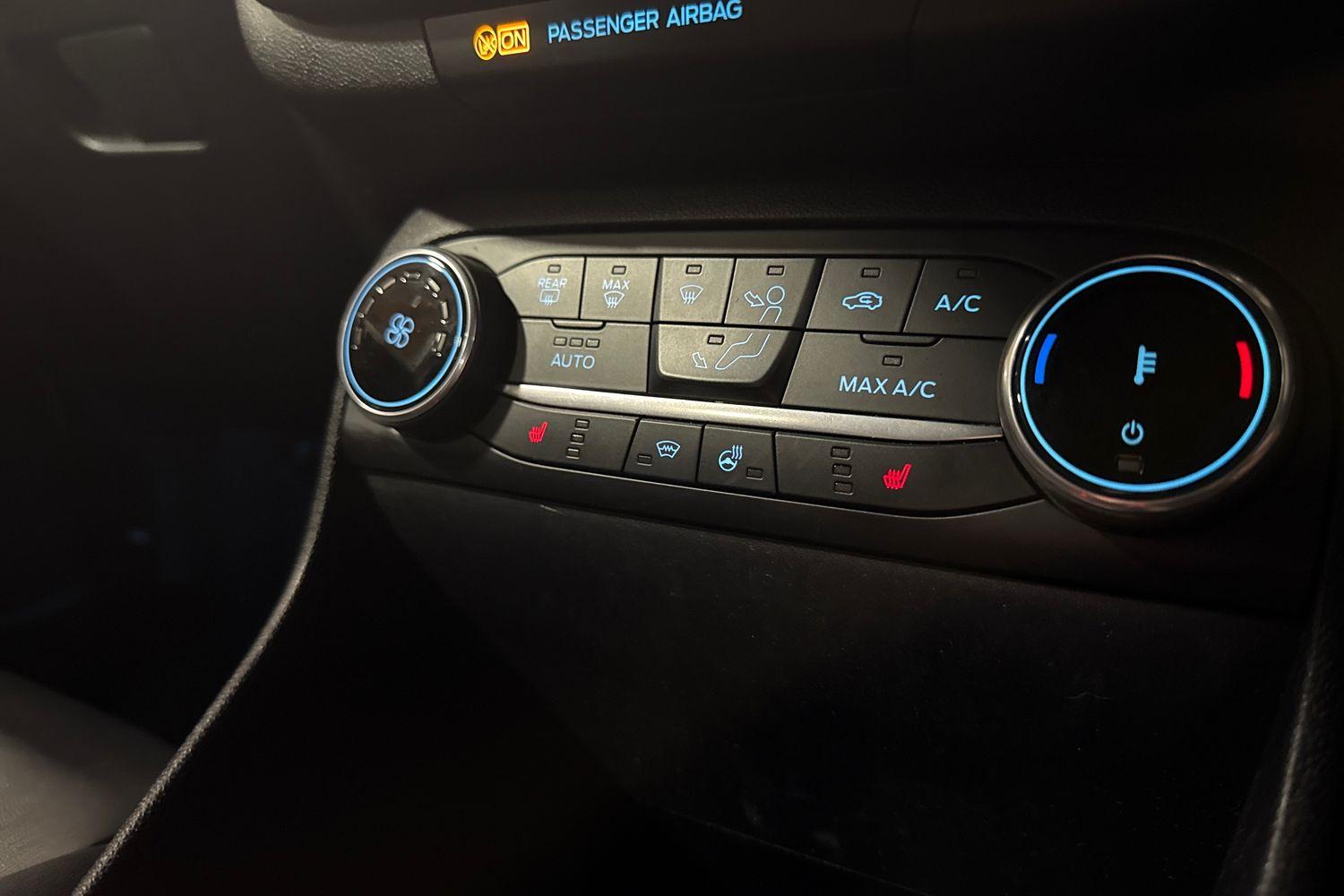 Ford FIESTA Photo 31
