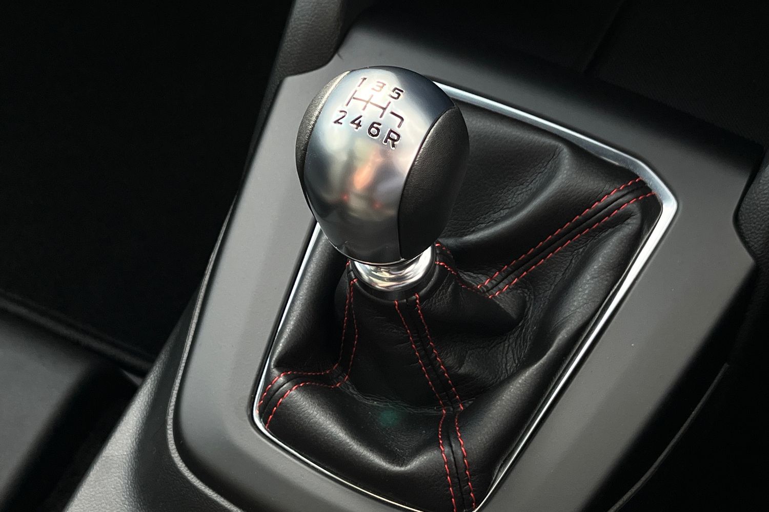 Ford FOCUS Photo 35