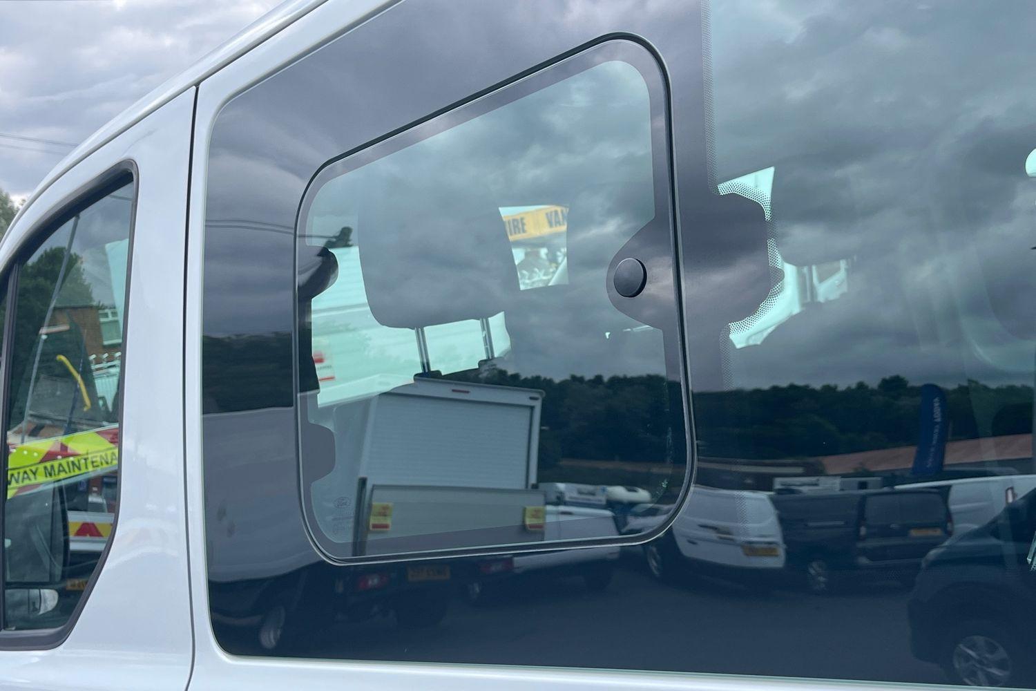 Ford TRANSIT CUSTOM Photo 31