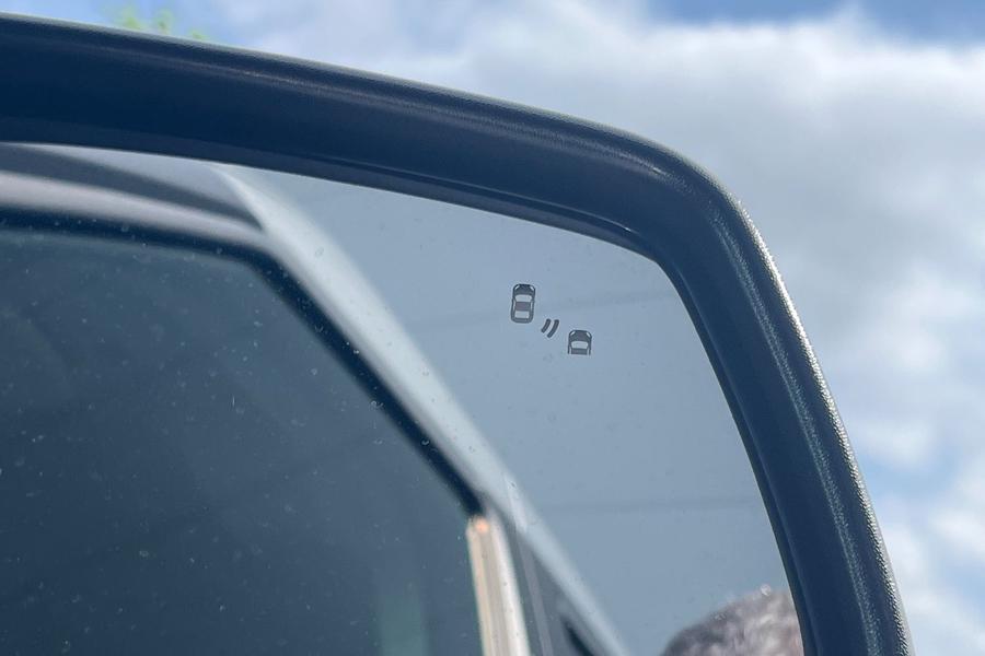 Ford E-TOURNEO COURIER Photo autoimg-b4b8138f2f633f089ed36d39bfdb10b81f7462ed.jpg