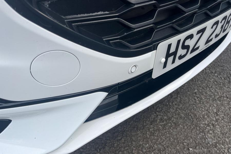Ford KUGA Photo autoimg-b4bbff8de43f72f7de0cd3d1fc4359077ffa3220.jpg