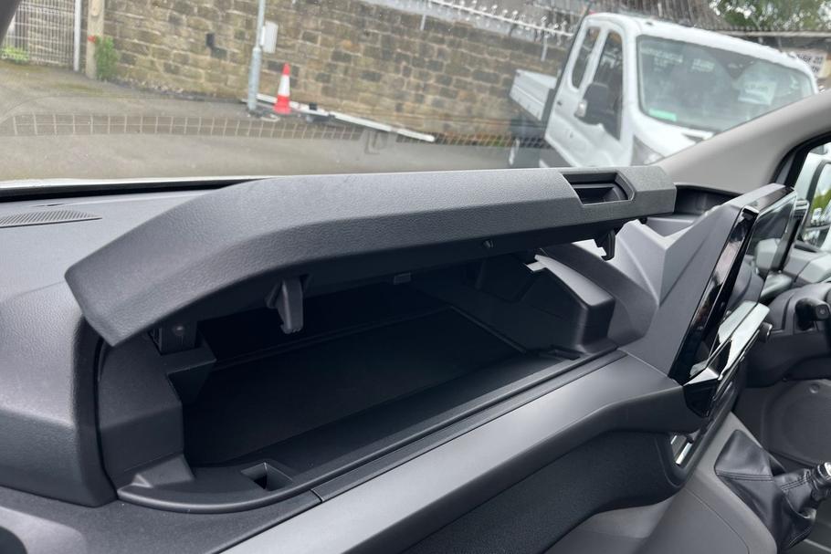 Used Ford TOURNEO CUSTOM YP24MXD 15