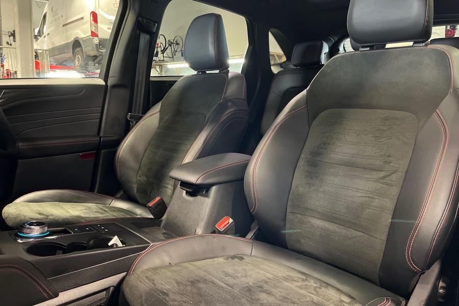 Ford KUGA Photo autoimg-b4bde27a60d8c264b3d0520911f83828081be1ab.jpg