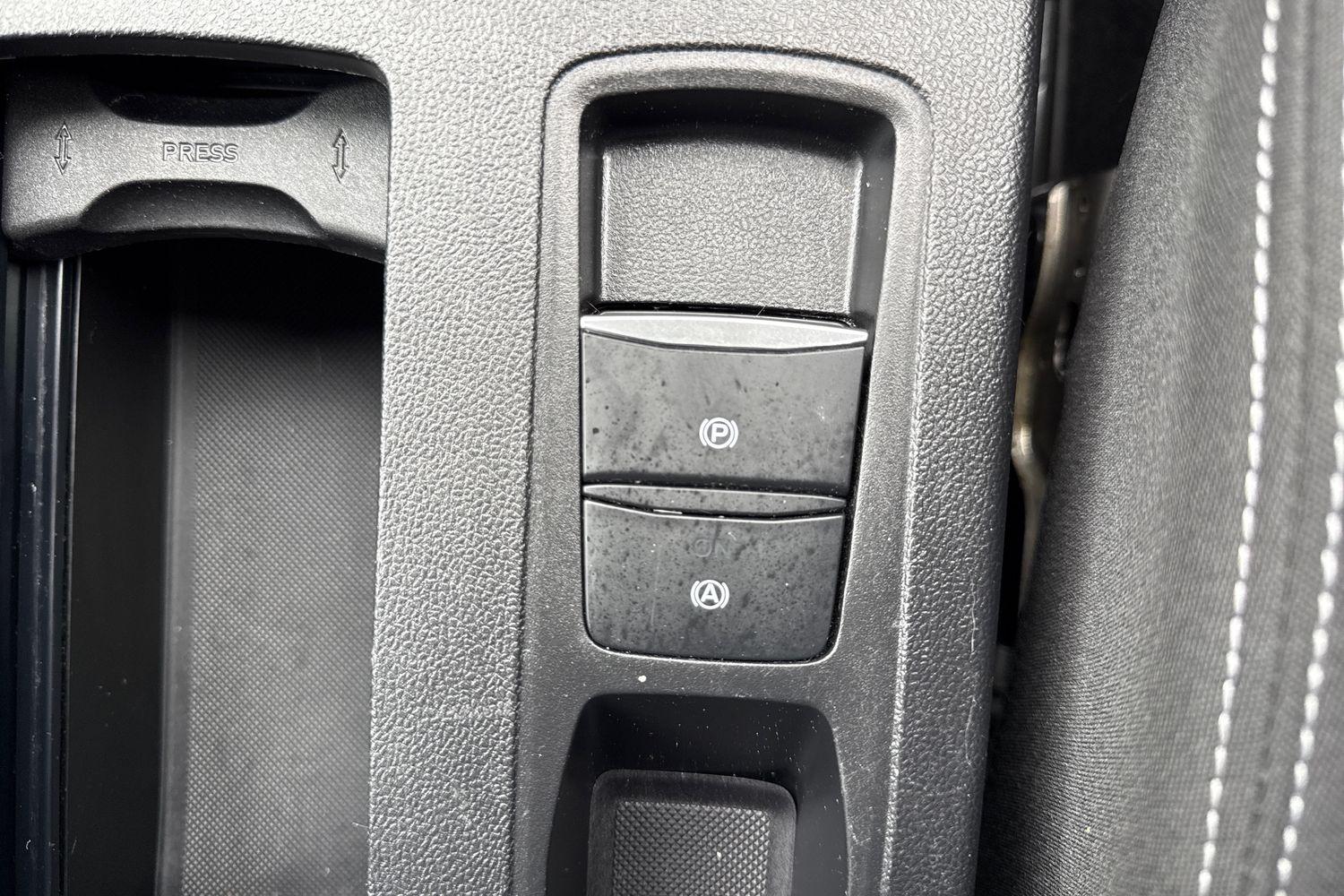 Ford FOCUS Photo 27