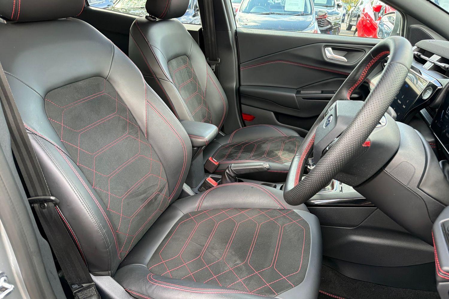 Ford PUMA Photo 16