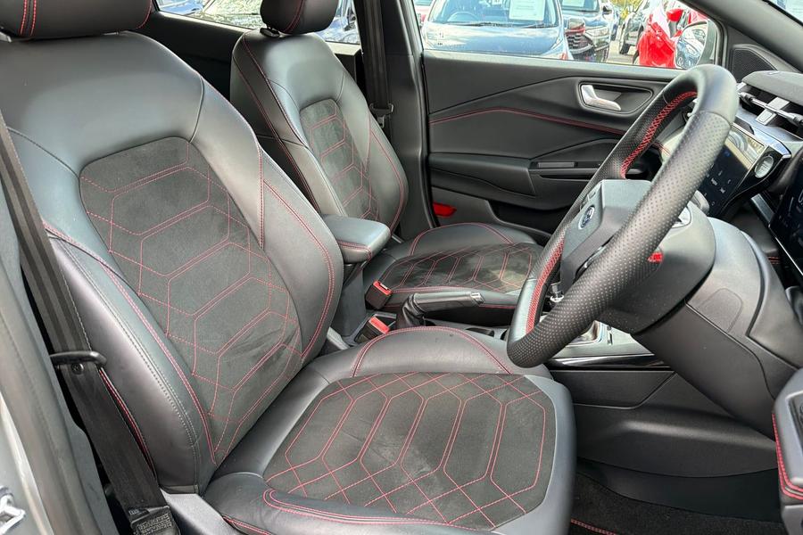 Ford PUMA Photo autoimg-b4c17eccccdc017bd6b5f349bd663d94b611c635.jpg
