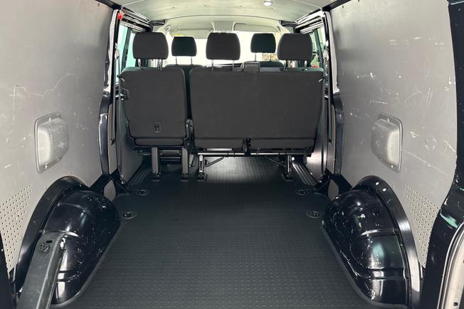 VOLKSWAGEN Transporter Photo 12