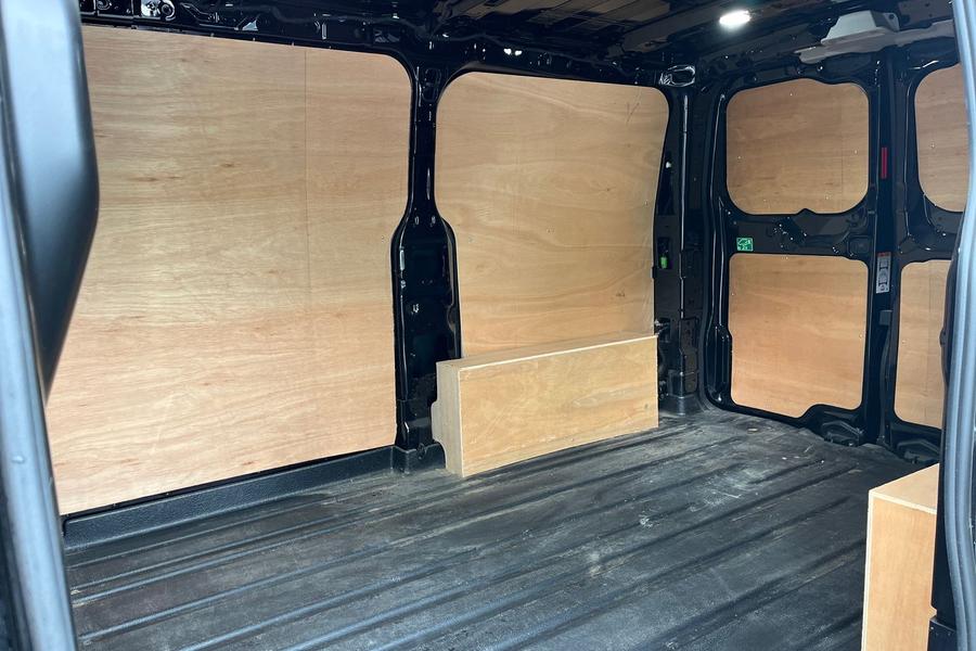 Ford E-TRANSIT CUSTOM Photo autoimg-b4c70348ace09b72a66f56fa59c85271d2553116.jpg