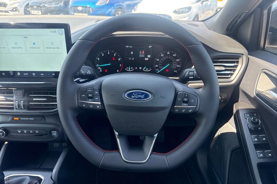 Ford FOCUS Photo autoimg-b4c8587724e62e8af38909ea37561c0308b7a922.jpg