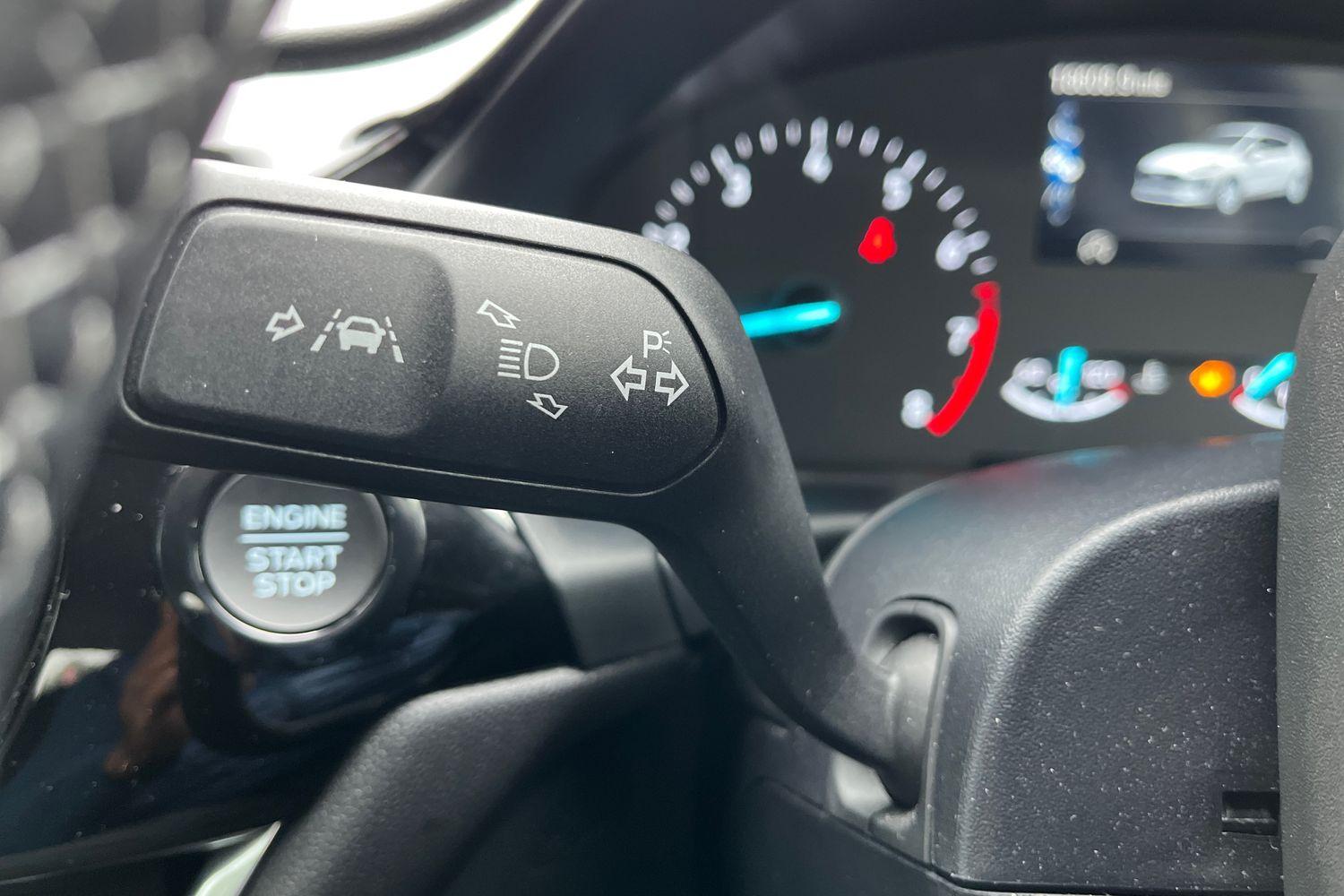 Ford FIESTA Photo 13