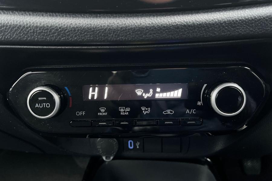 Toyota AYGO X Photo autoimg-b4c994306a6e017fdea97ee25e15fe0fde2dc835.jpg