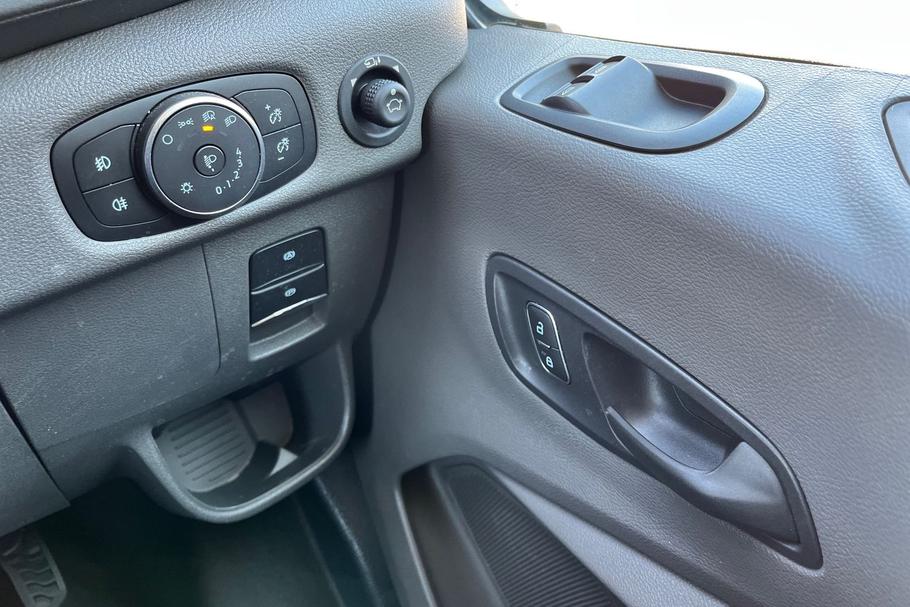 Used FORD TRANSIT WN75CCV 22