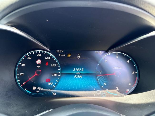 MERCEDES-BENZ C Class Photo 15