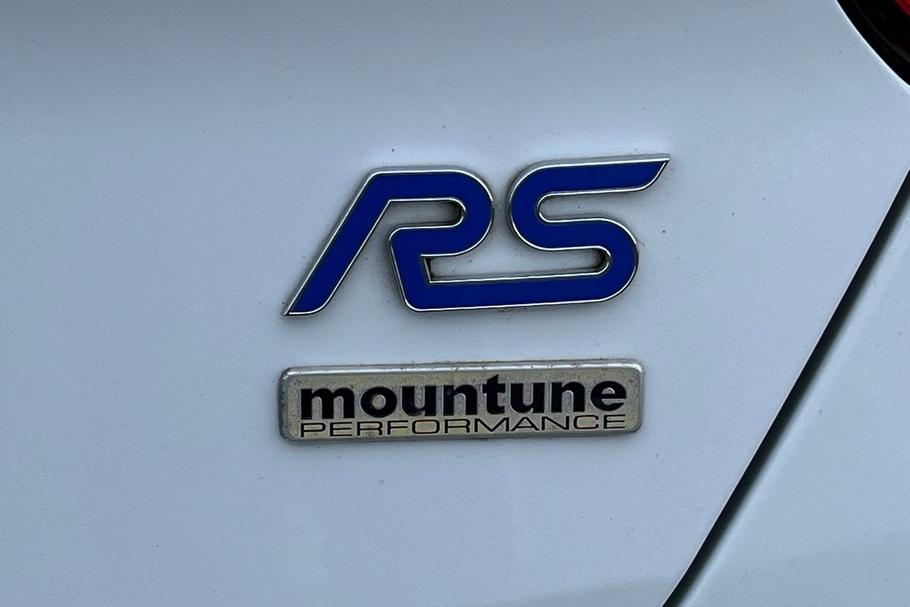 Used Ford FOCUS RS 37