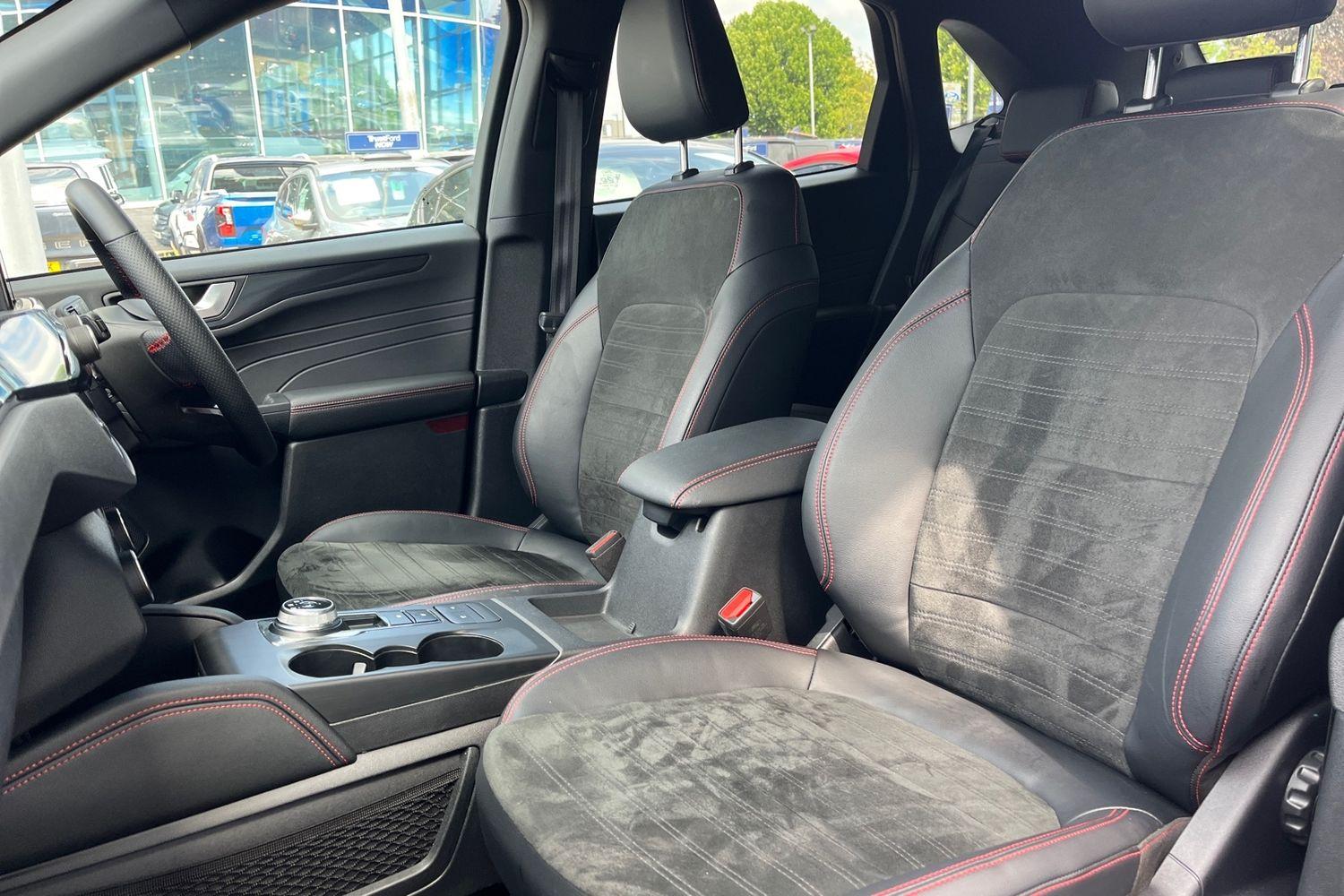 Ford Kuga Photo 18