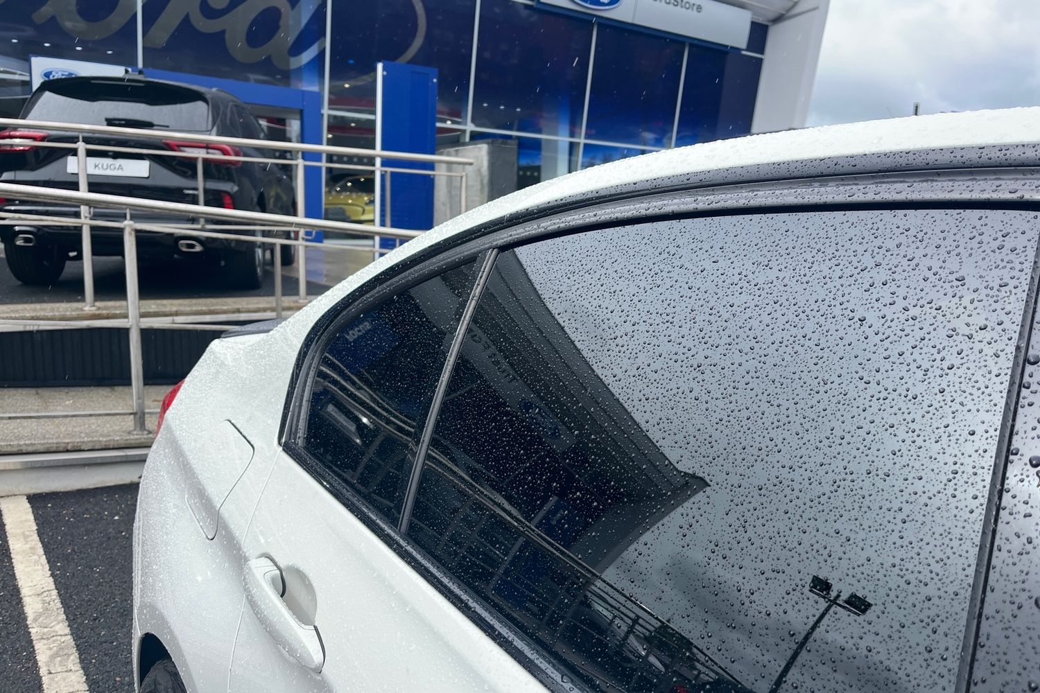 BMW 3 SERIES Photo 38
