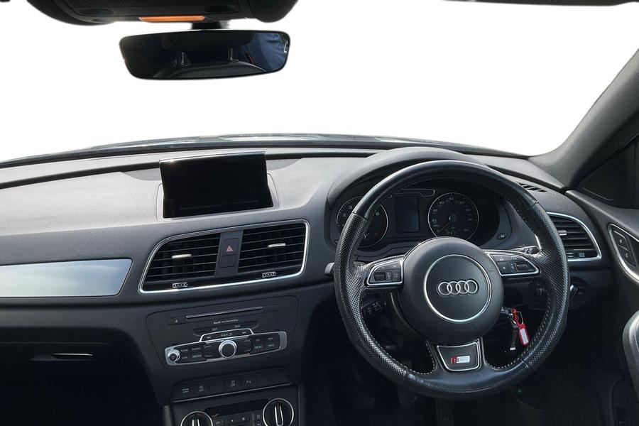 Audi Q3 Photo autoimg-b4ce940975b1256ee04cf7fcf618127361ca71b0.jpg