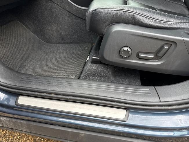 VOLVO XC40 Photo 52