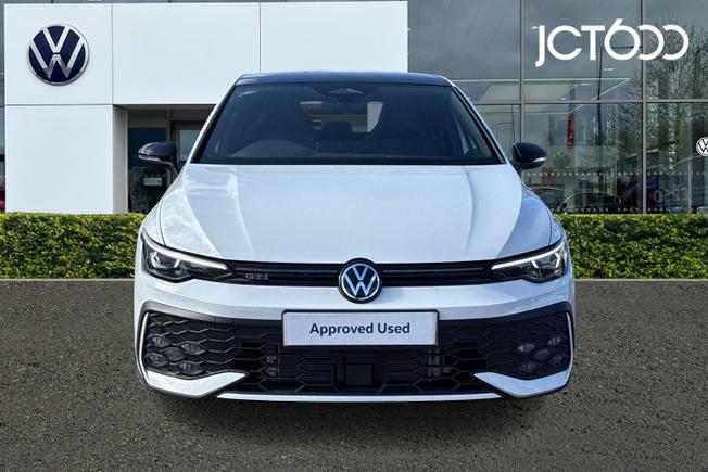 VOLKSWAGEN Golf Photo 8