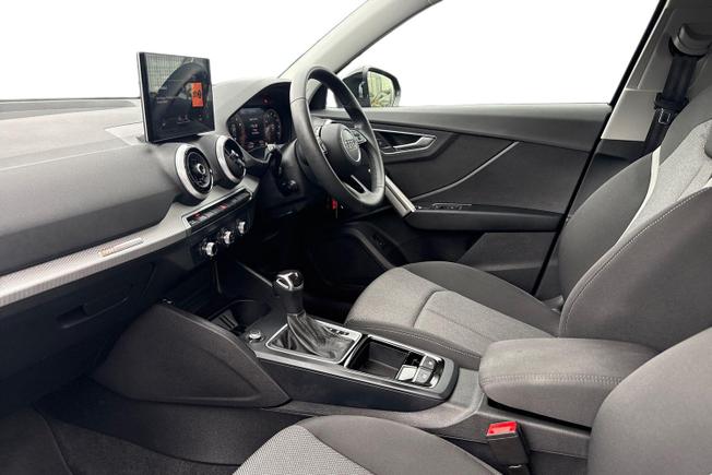 AUDI Q2 Photo 2