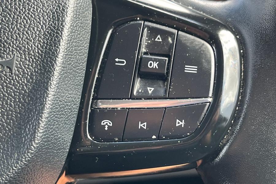 Ford TRANSIT CUSTOM Photo autoimg-b4e46a1da2ffed13bf272a19a040ff0530d4f349.jpg