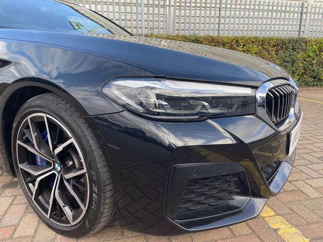 BMW 5 Series Photo 19