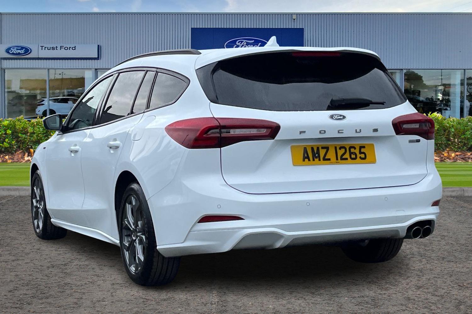 Ford FOCUS Photo 1