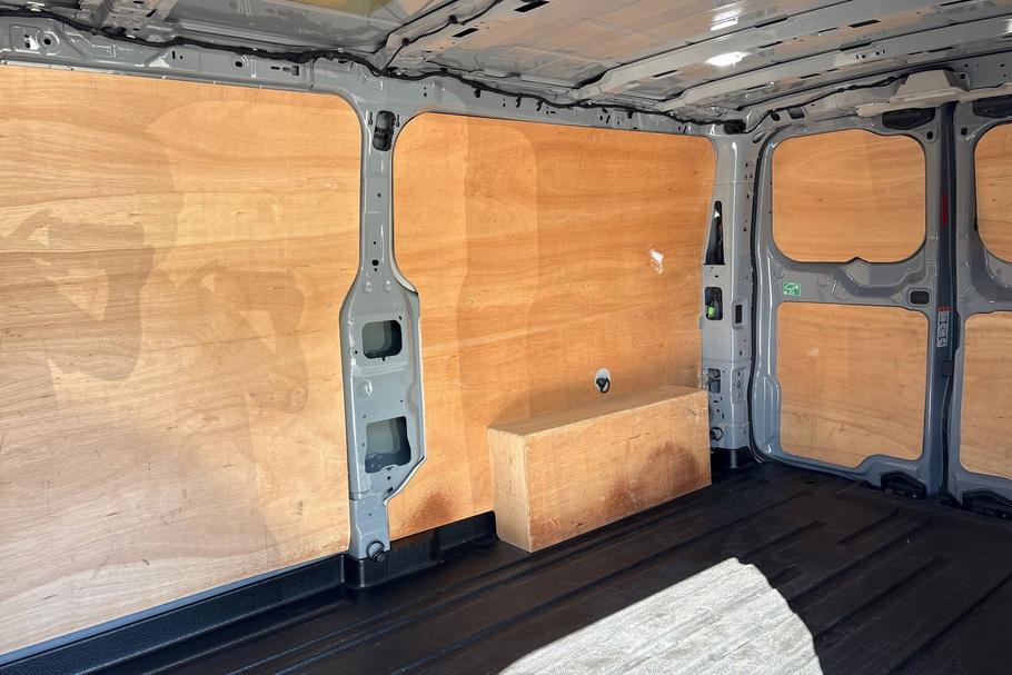 Used Ford TRANSIT CUSTOM WN75OEW 4