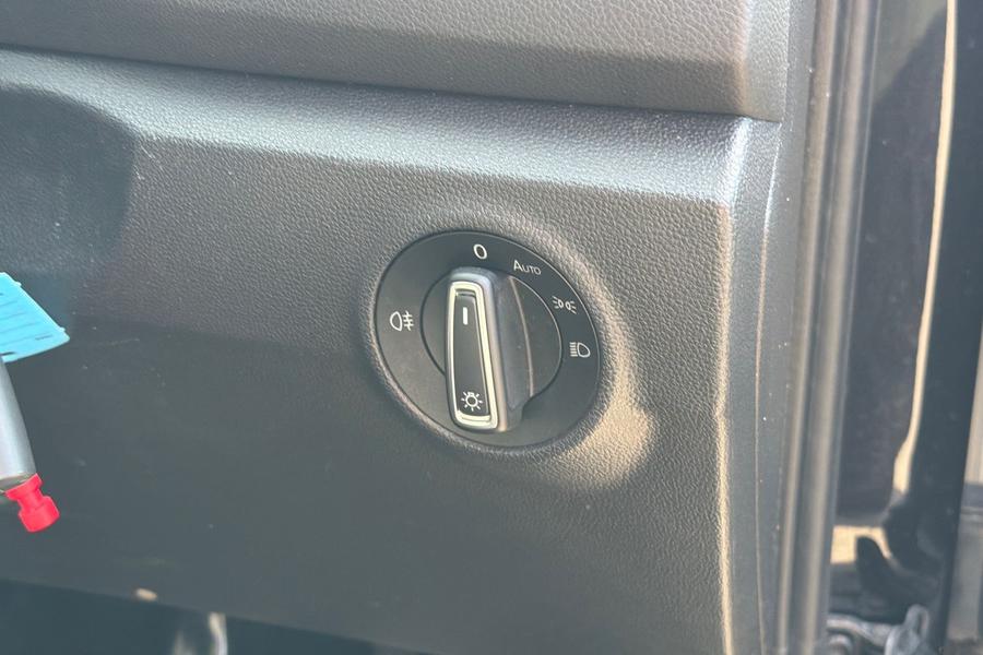 Volkswagen T-ROC Photo autoimg-b4ec36c2942135a898e059c2250555f36c33d46b.jpg