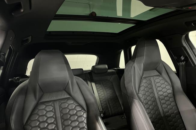 AUDI RS Q3 Photo 27