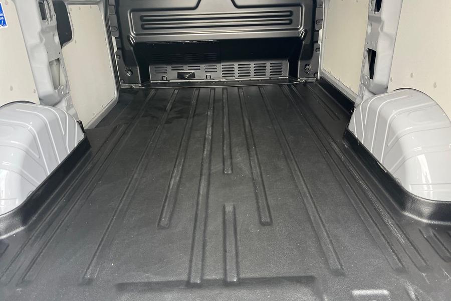 Ford E-TRANSIT CUSTOM Photo autoimg-b4ecf4ccb517ebfb2e156c5911b0346f2c6c5a19.jpg