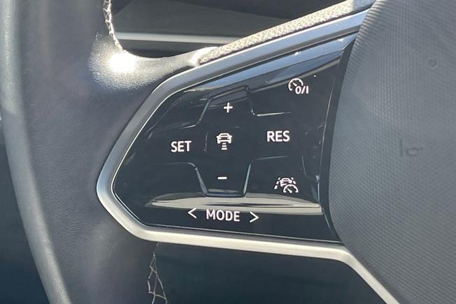 VOLKSWAGEN ID.3 Photo 16
