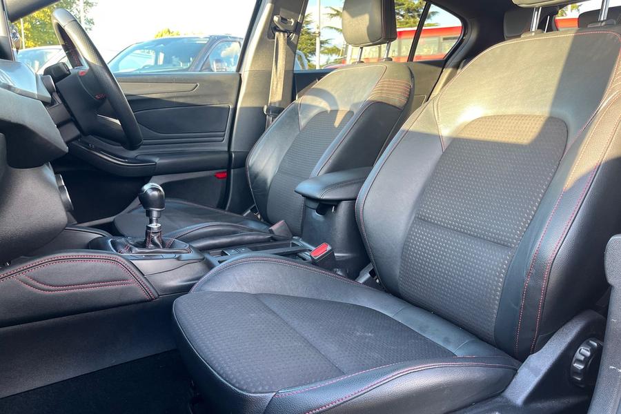 Ford FOCUS Photo autoimg-b4f38086ab23a6469090da5308ee46139d71a96a.jpg