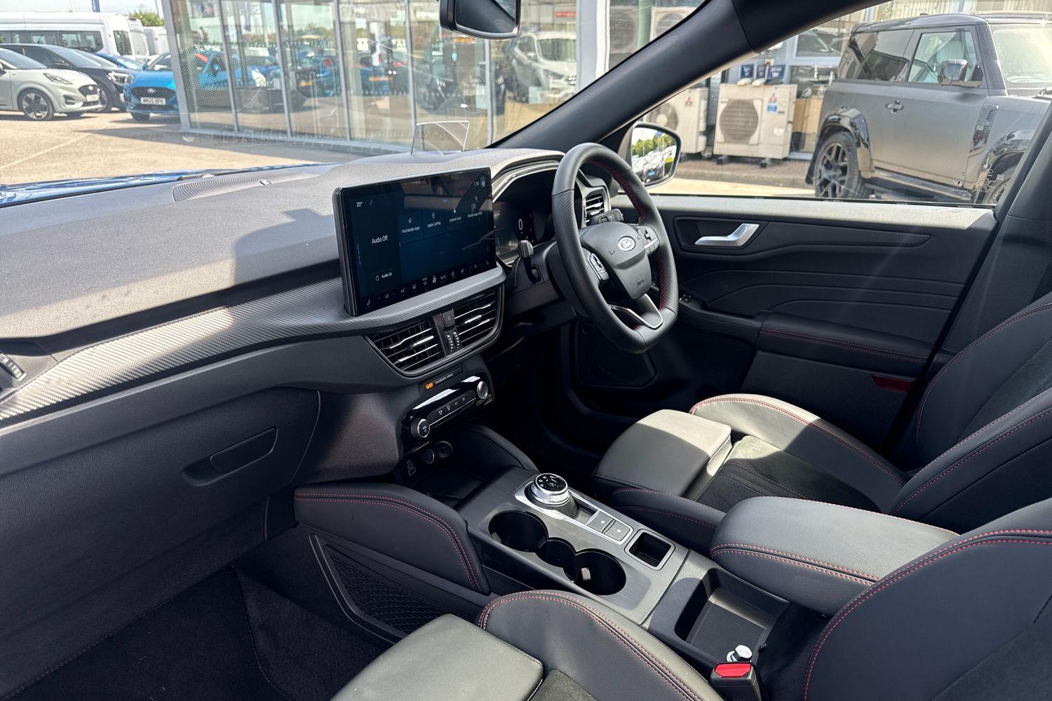 Ford KUGA Photo 17