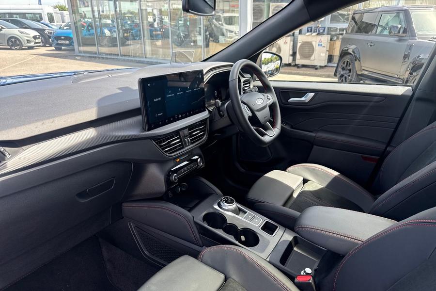 Ford KUGA Photo autoimg-b4f6e3ec29aab2bac36ec53a4ddd2e730db45bac.jpg