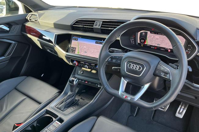 AUDI Q3 Photo 6