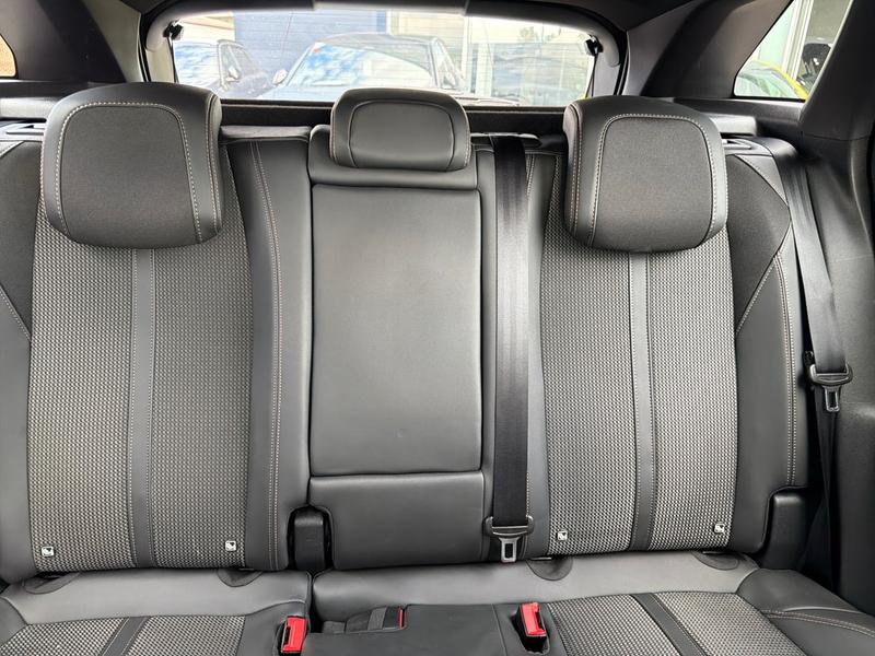 Used Peugeot 3008 EK22ZBE 29