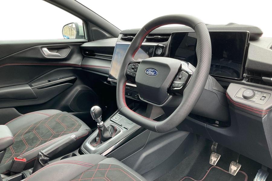 Ford PUMA Photo autoimg-b501d2af4561abbd25820272cc04df8f32464310.jpg